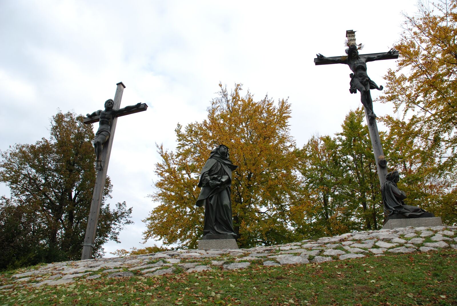 Nikon D80 sample photo. Crucifixion, maria, christianity photography