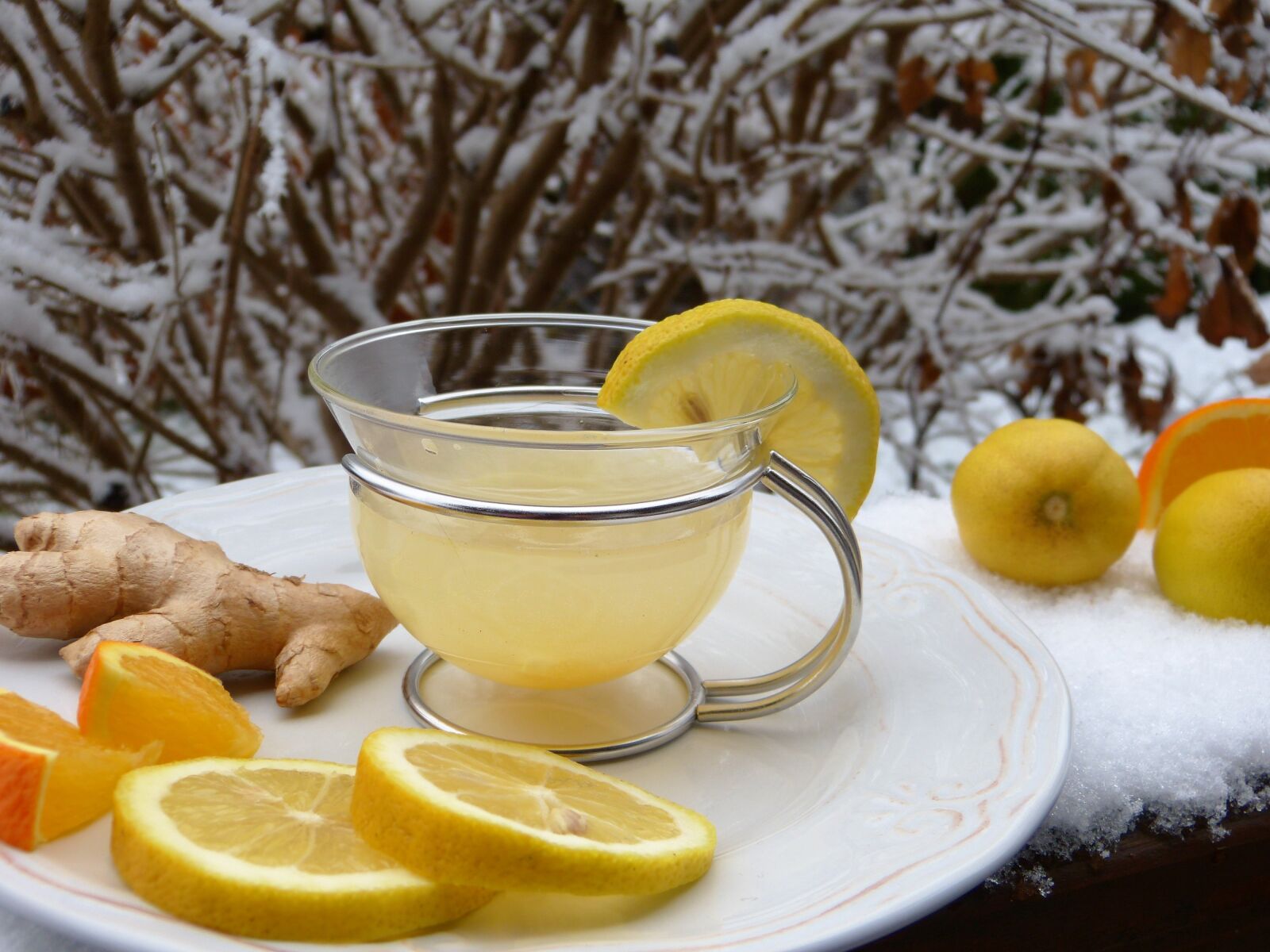 Panasonic Lumix DMC-FZ150 sample photo. Ginger, hot lemon, tee photography