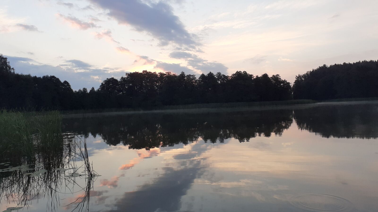 Samsung SM-A202F sample photo. Lake, sky, peace of photography