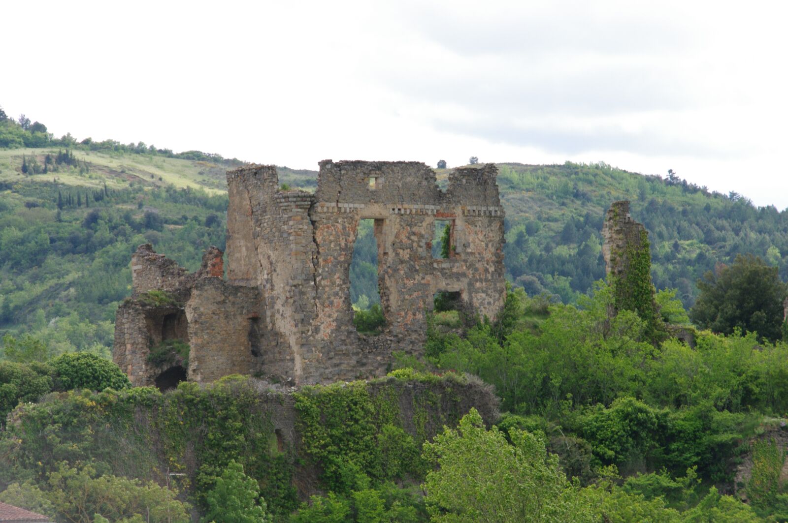 Pentax K-7 sample photo. Castle, ruin, heritage photography