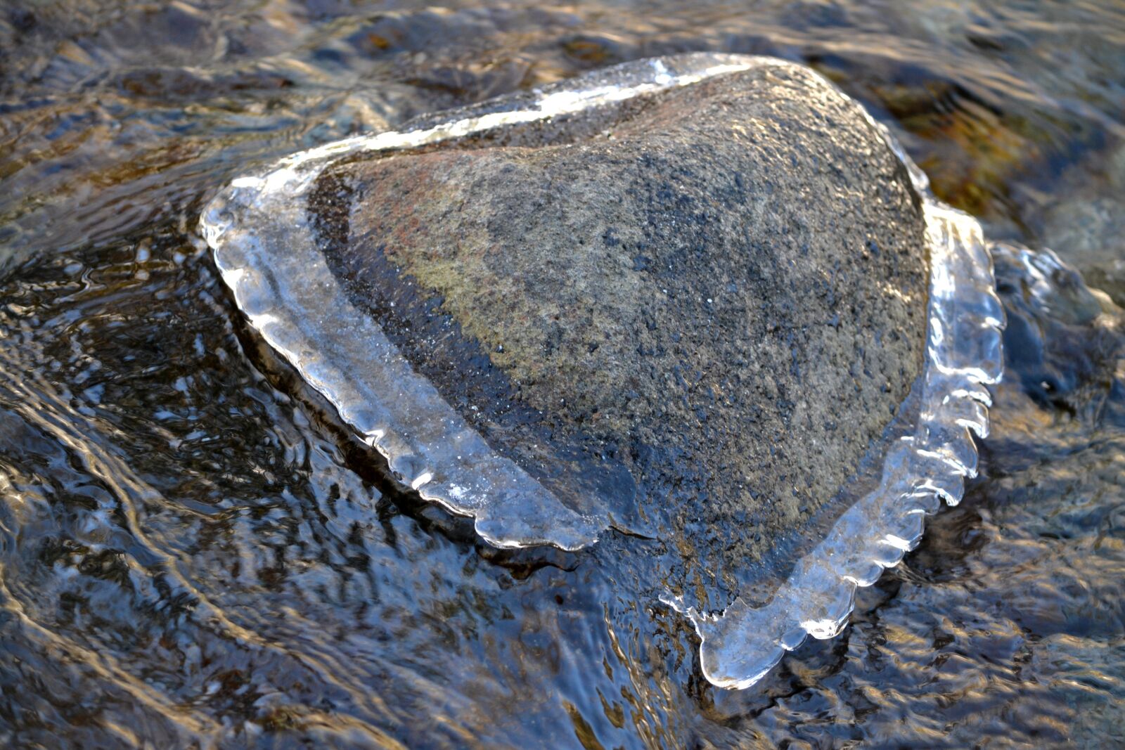 Nikon D3100 sample photo. Stone, water, ice photography