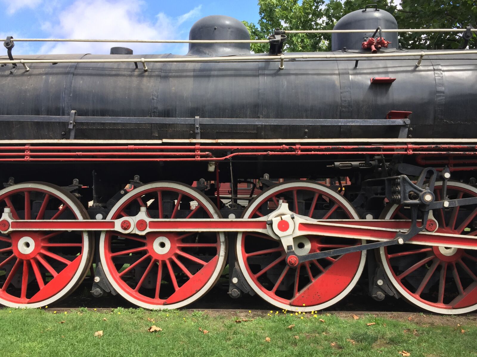 Apple iPhone 6 sample photo. Tren, trip, train photography