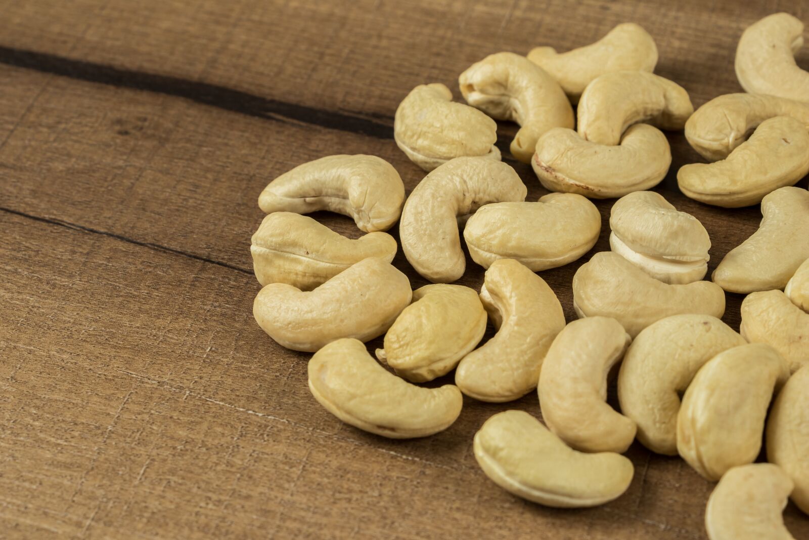 Canon EF-S 18-135mm F3.5-5.6 IS USM sample photo. Anacardium, cashew, cashew nuts photography