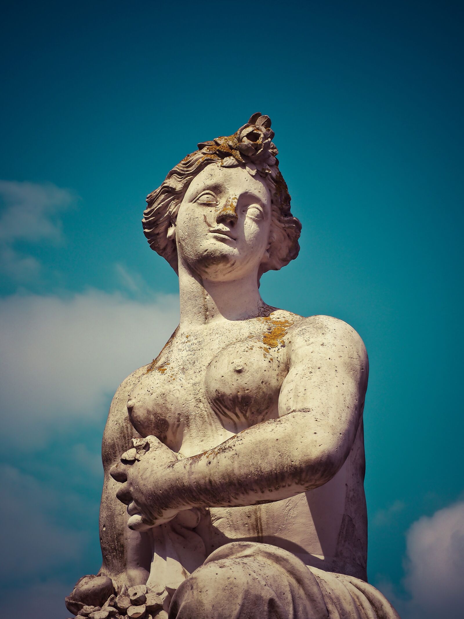 Olympus OM-D E-M10 sample photo. Statue, sculpture, figure photography