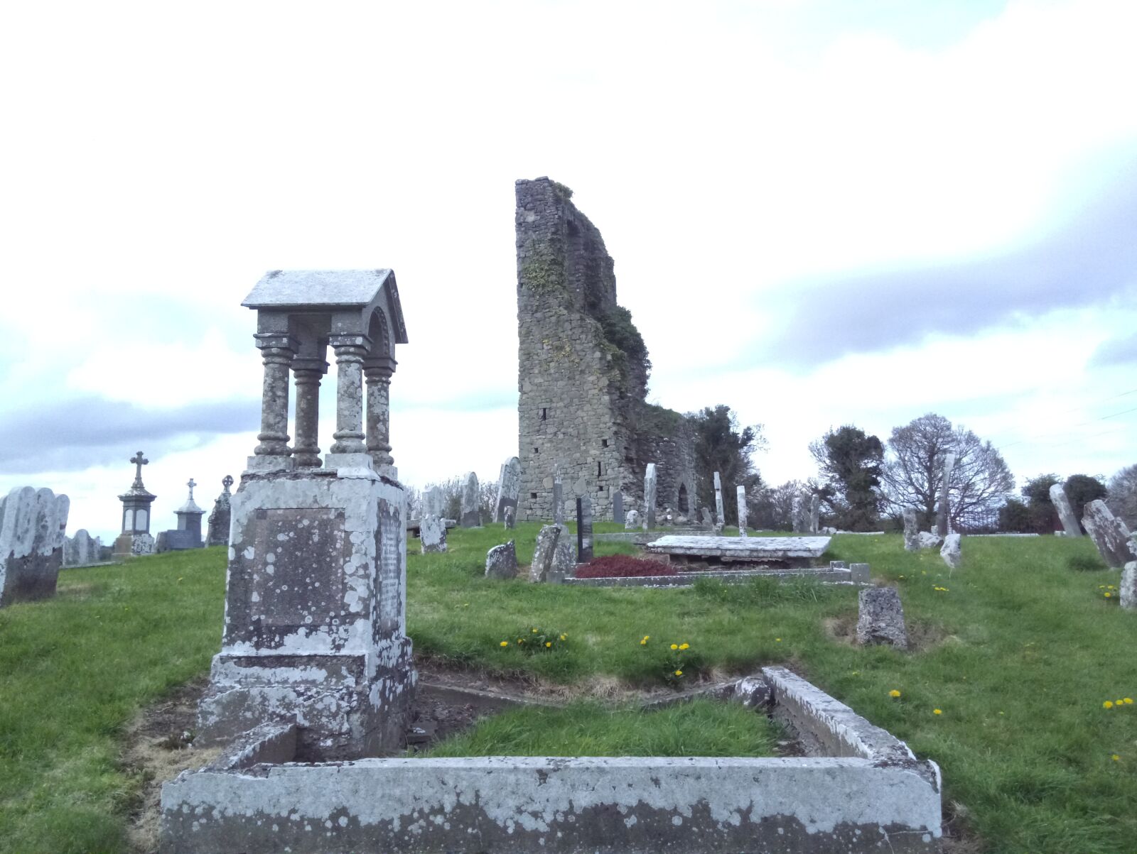 HTC ONE A9S sample photo. Ruins, graveyard, ireland photography