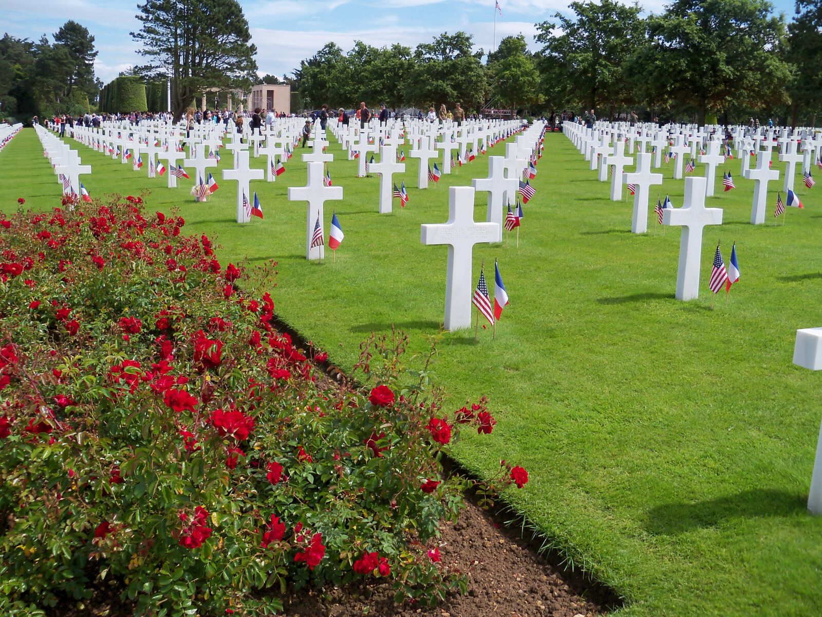 Kodak EasyShare Z915 sample photo. War cemetery, omaha beach photography