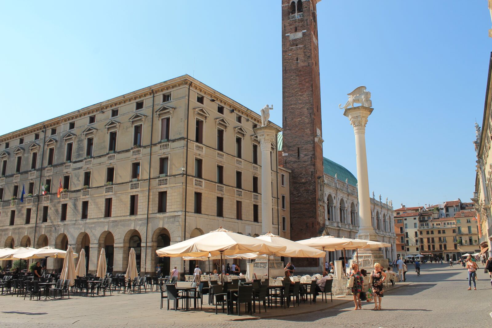 Canon EOS 1100D (EOS Rebel T3 / EOS Kiss X50) sample photo. Vicenza, palladio, revival photography