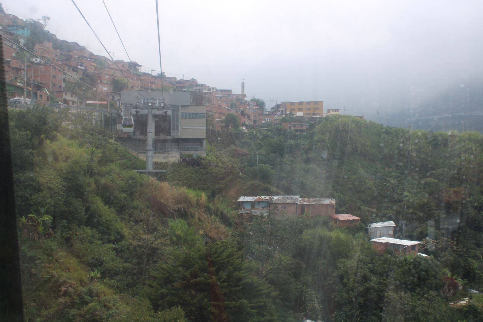 Canon EOS 2000D (EOS Rebel T7 / EOS Kiss X90 / EOS 1500D) sample photo. Medellin, antioquia, colombia photography
