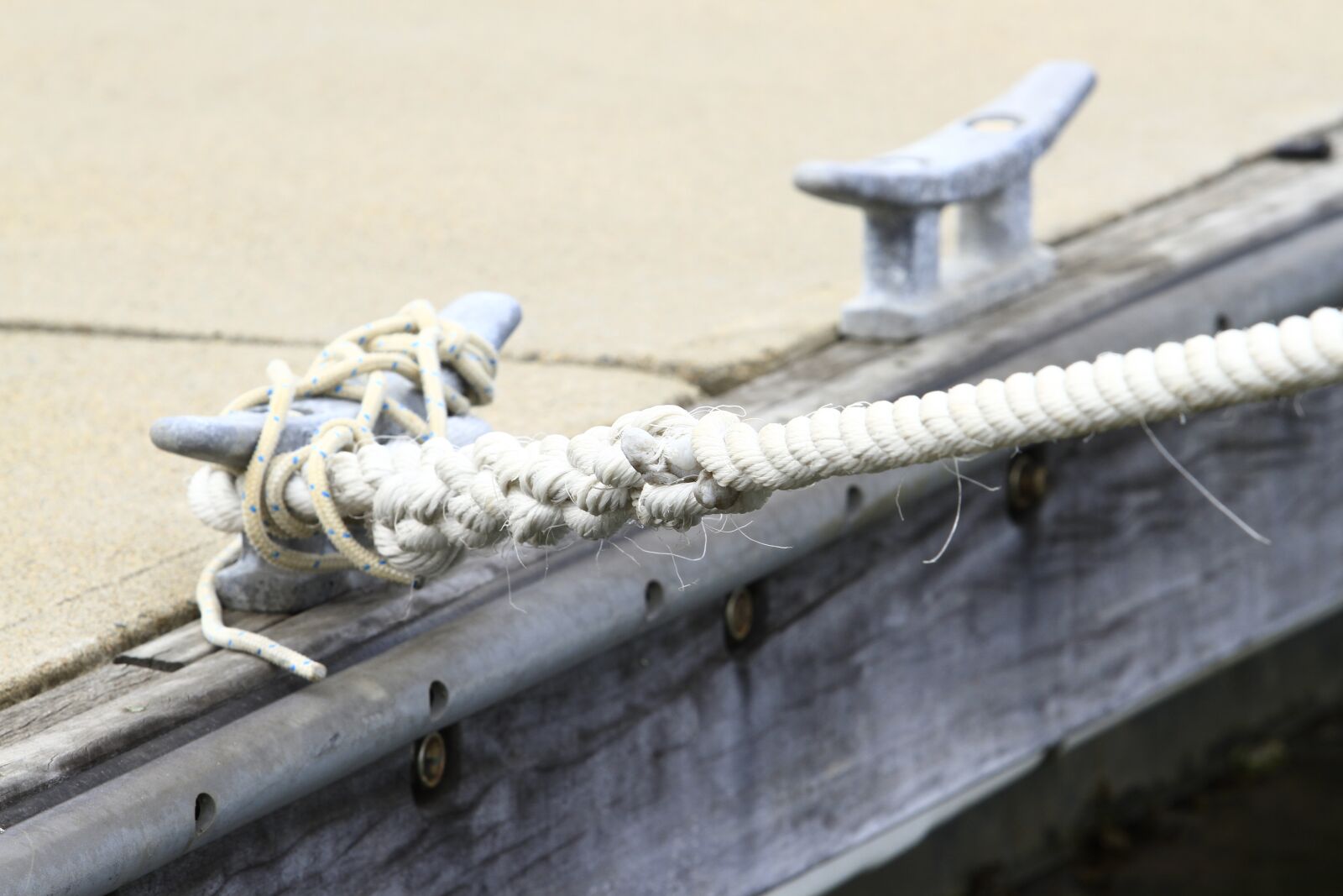 Canon EOS 7D sample photo. Rope, jetty, water photography