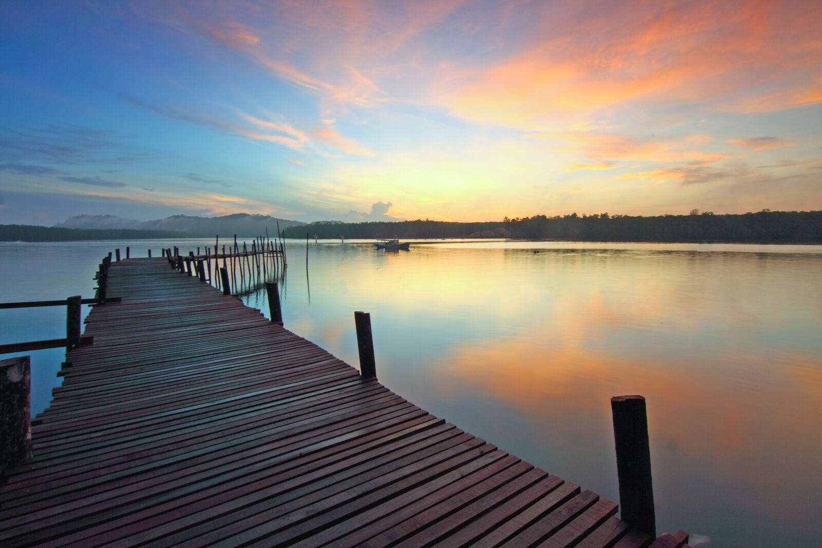Canon EOS 50D sample photo. Jetty, dawn, sky, sunset photography