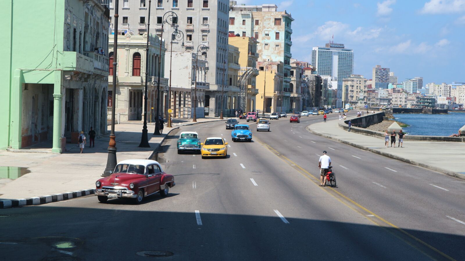 Canon EOS M10 sample photo. Havana, cuba, oldtimer photography