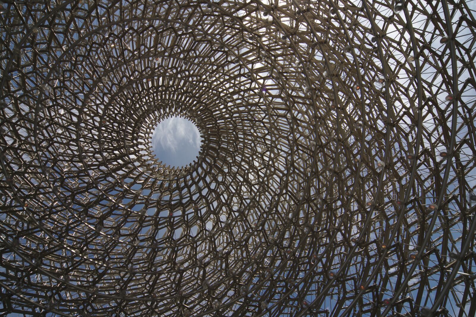 Canon EOS 6D Mark II sample photo. Lattice, structure, metal photography