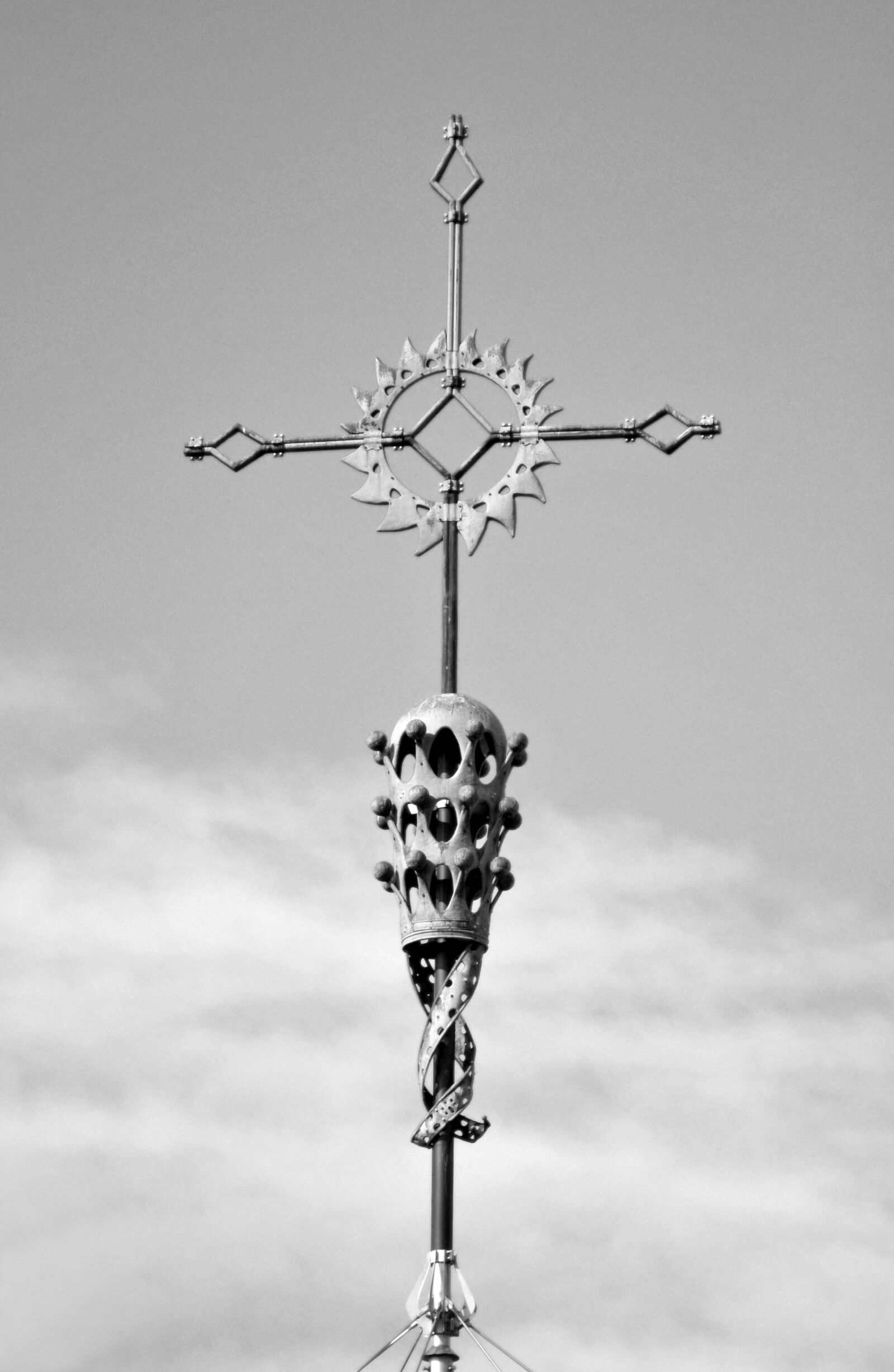 Nikon D5100 sample photo. Cross, church cross, religion photography