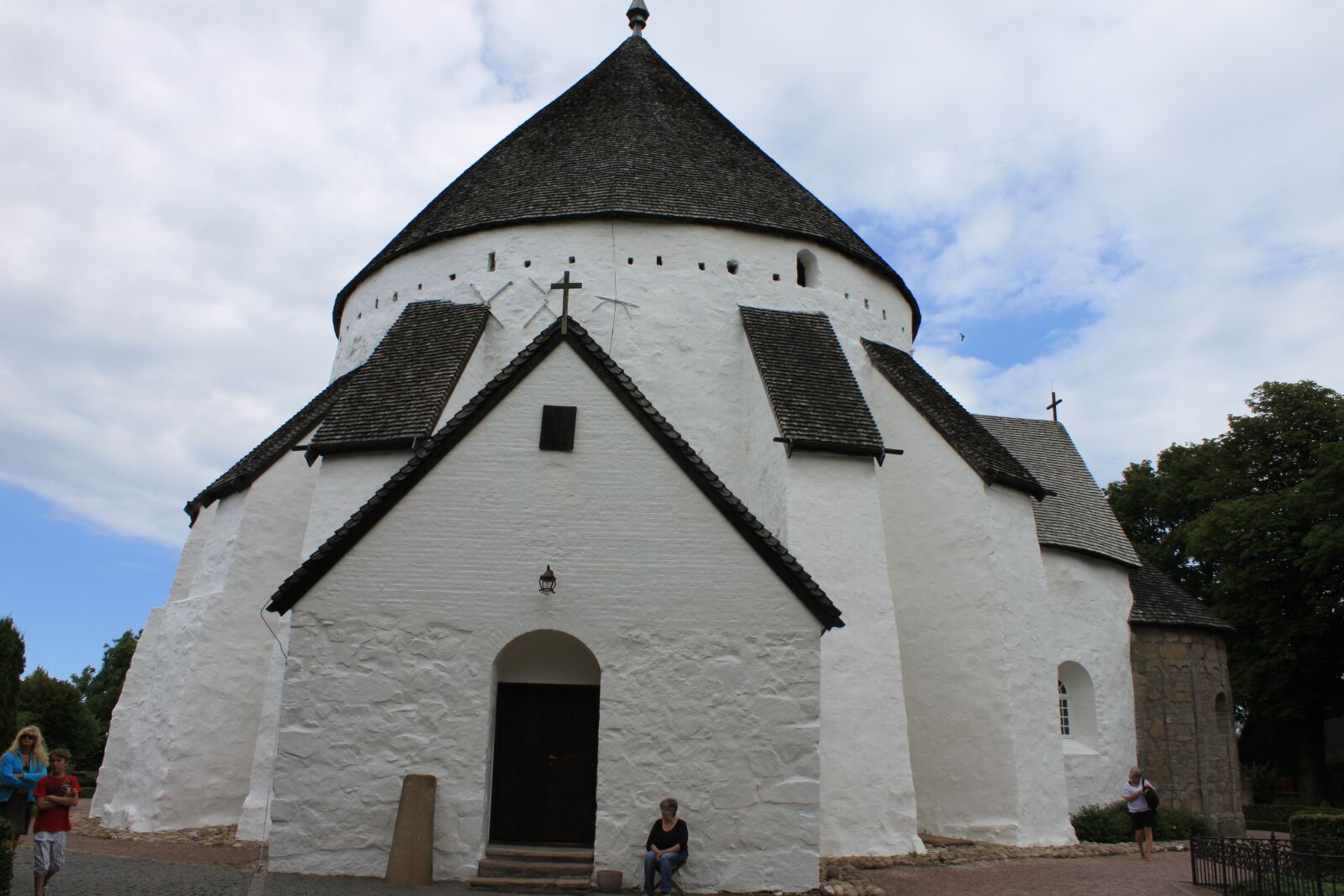Canon EOS 500D (EOS Rebel T1i / EOS Kiss X3) sample photo. Denmark, bornholm, church photography
