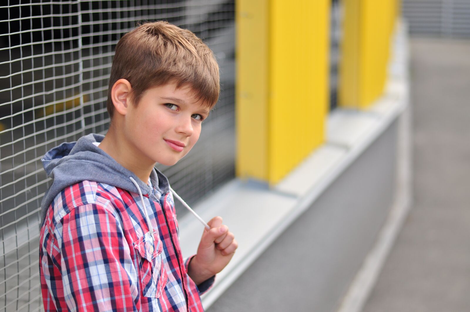 Nikon D5000 sample photo. Schoolboy, kids, paint photography