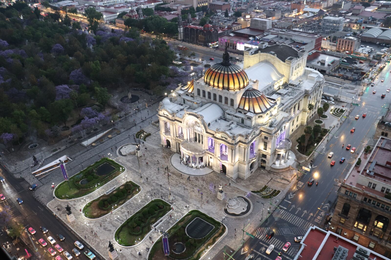 Canon EOS 200D (EOS Rebel SL2 / EOS Kiss X9) sample photo. Palace, fine arts, mexico photography