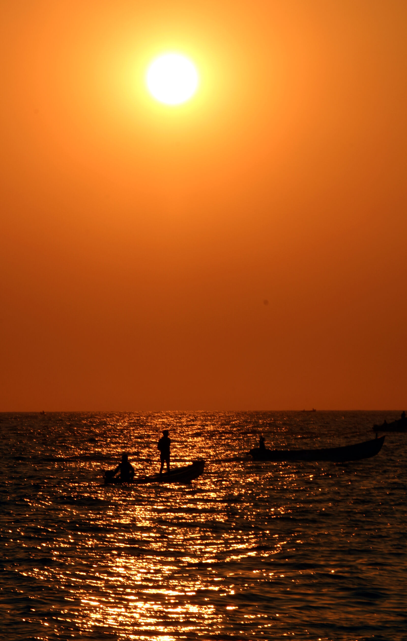 Canon EOS 700D (EOS Rebel T5i / EOS Kiss X7i) sample photo. Beach, beach, sunset, boat photography