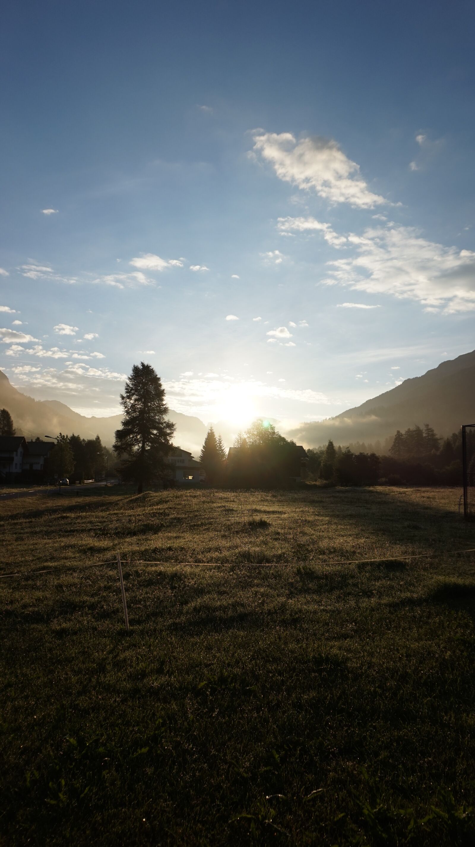 Sony E 16-50mm F3.5-5.6 PZ OSS sample photo. Alpine, sun, morning photography