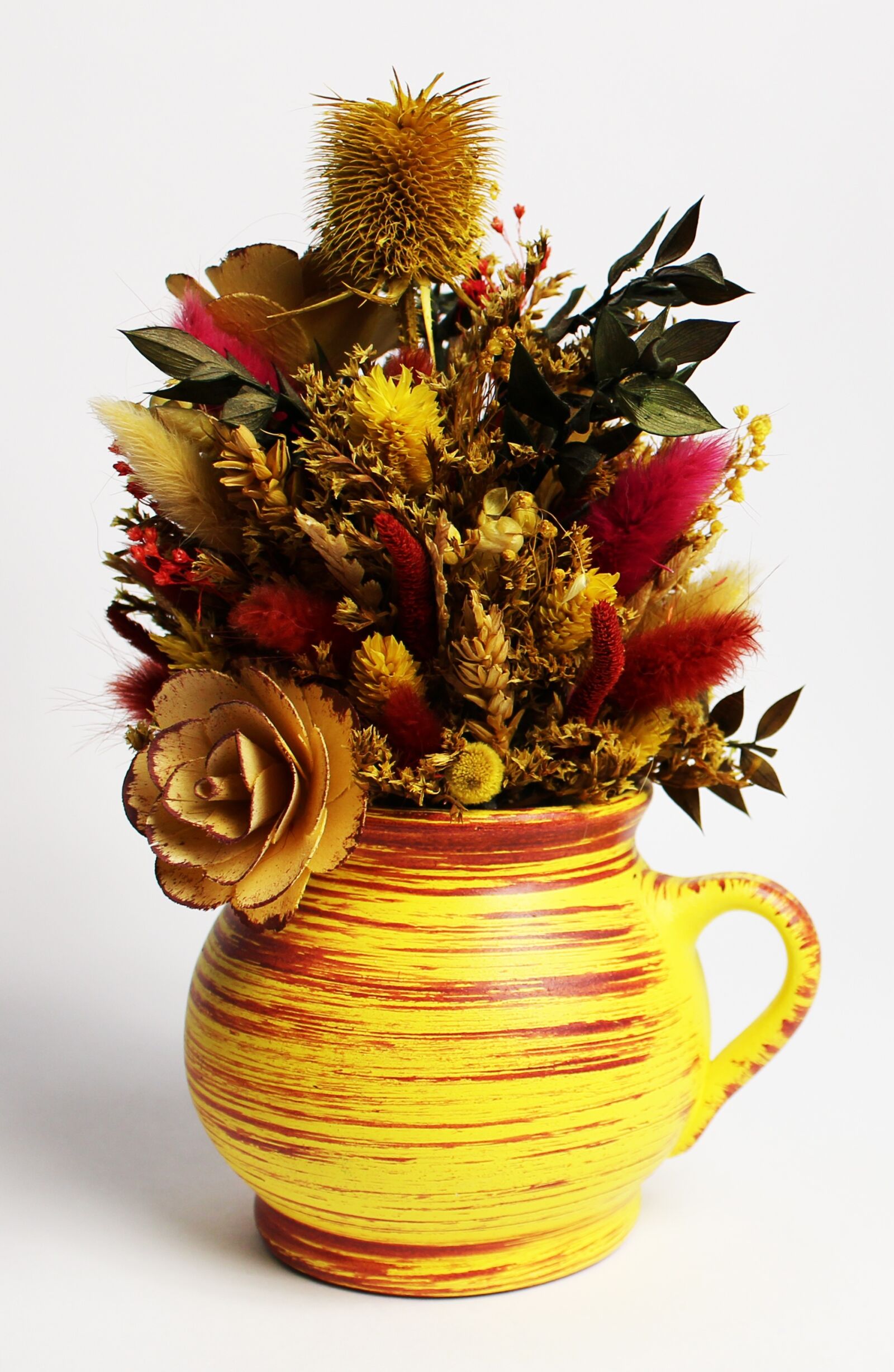 Canon EOS 100D (EOS Rebel SL1 / EOS Kiss X7) sample photo. Decoration, dried grasses, ceramics photography