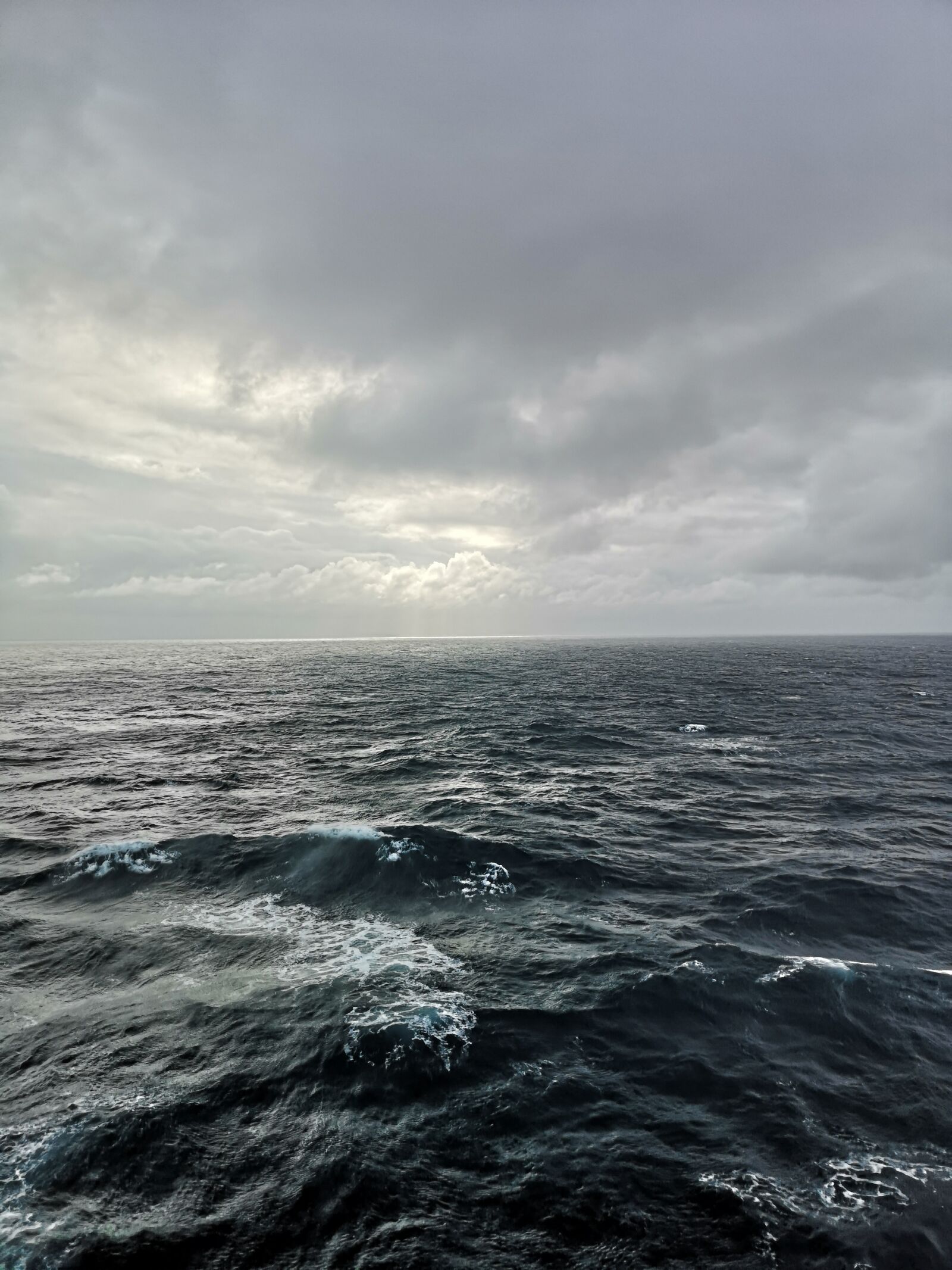 HUAWEI CLT-L29 sample photo. Sea, clouds, wave photography