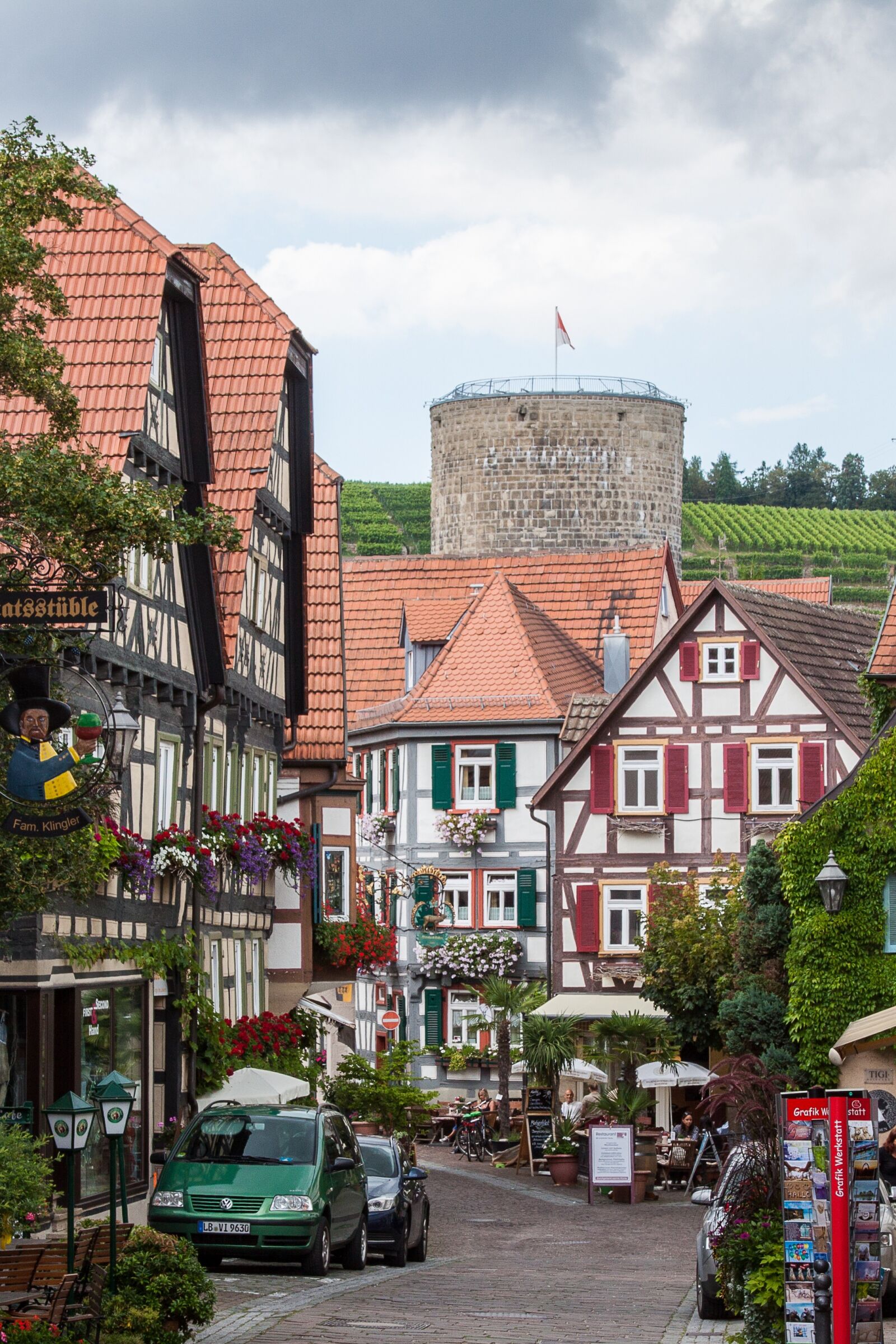 Canon EOS 50D + Canon EF 24-105mm F4L IS USM sample photo. Besigheim, kirch road, historic photography