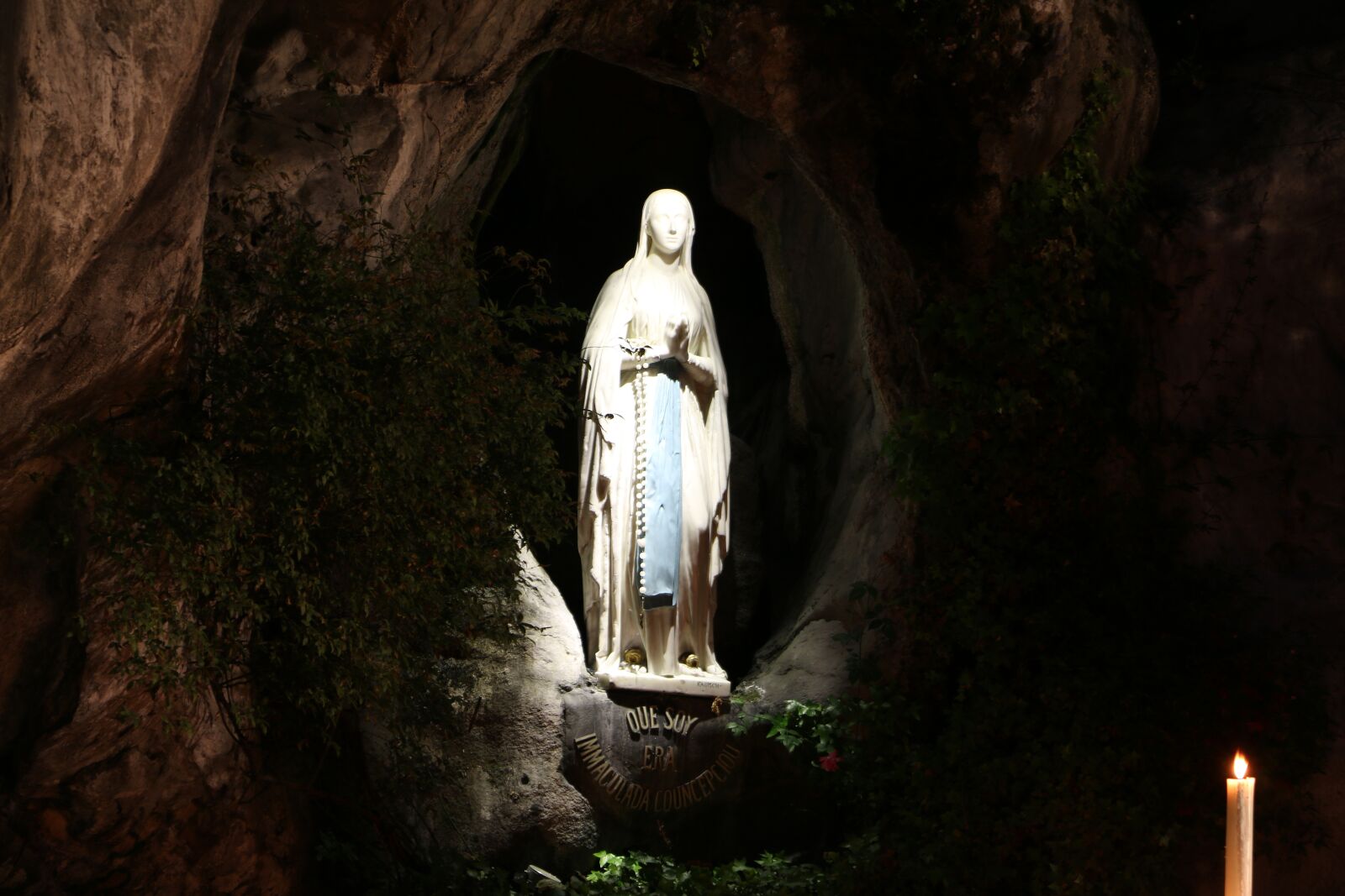 Canon EOS 70D + Canon EF-S 18-135mm F3.5-5.6 IS STM sample photo. Our lady of lourdes photography
