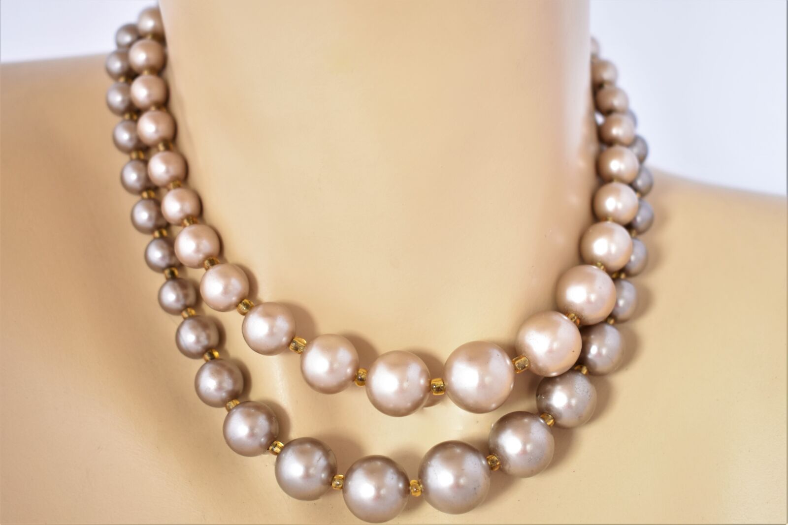 Nikon D3400 sample photo. Jewelry, necklace, gem photography
