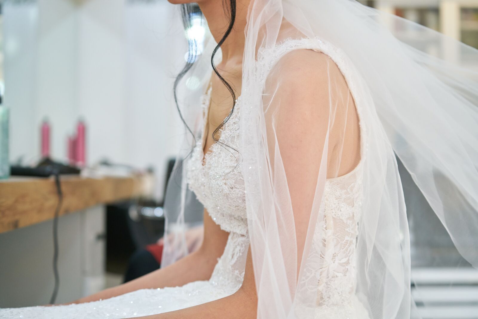 Sony FE 70-200mm F4 G OSS sample photo. Bridal, wedding dress, white photography