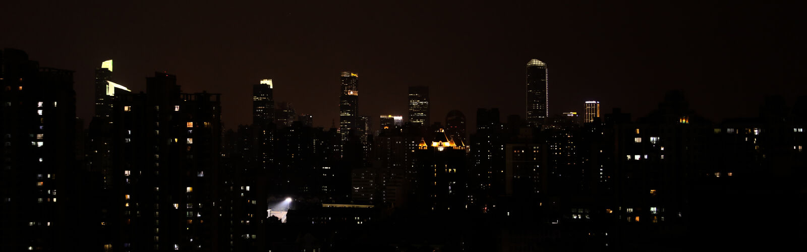 Canon EF 24-105mm F4L IS USM sample photo. City, night, shanghai photography