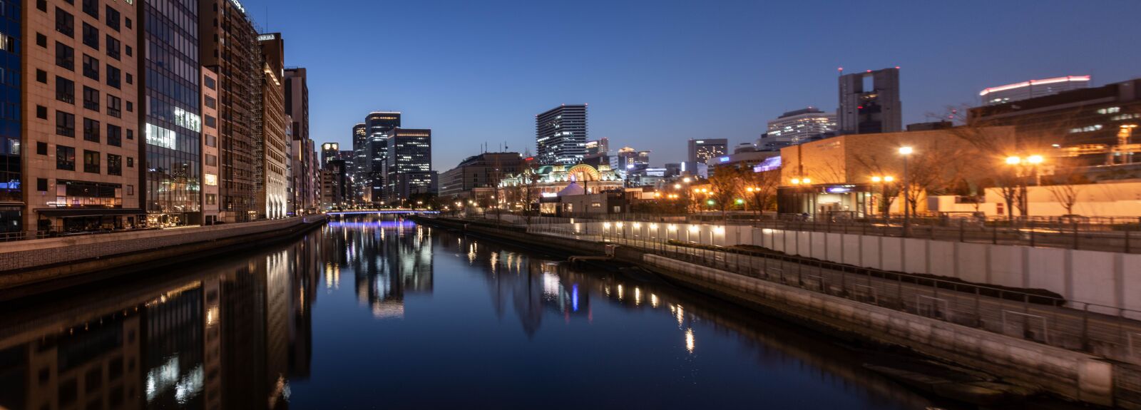 Nikon D7200 sample photo. River, city, night view photography