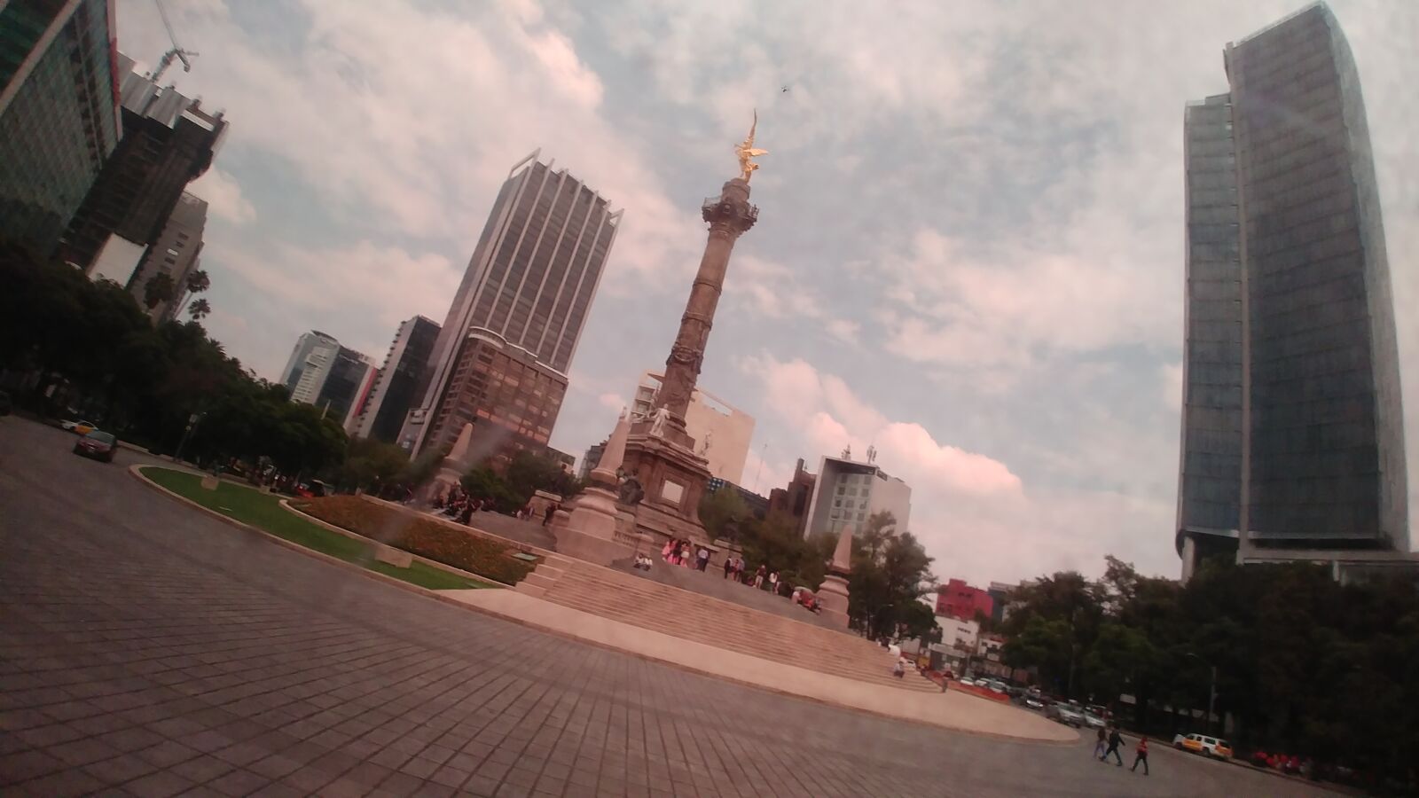 LG G6 sample photo. Monument, decoration, figure photography