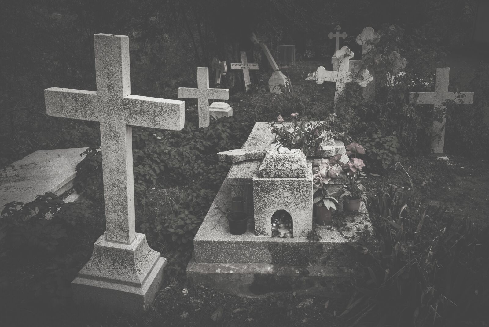 Nikon D3300 sample photo. Cemetery, old, cross photography