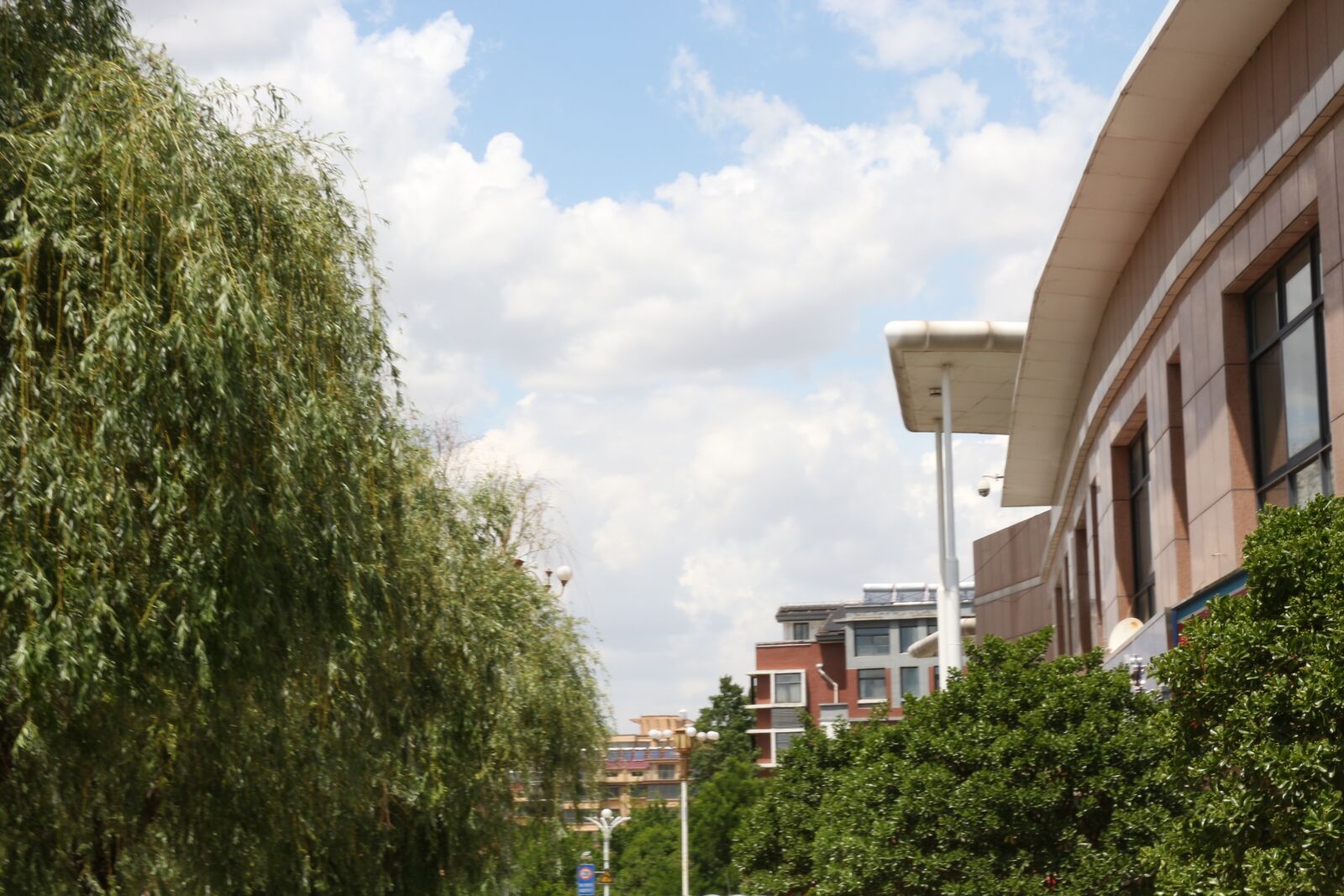 Canon EOS 700D (EOS Rebel T5i / EOS Kiss X7i) sample photo. Sky, blue sky and photography