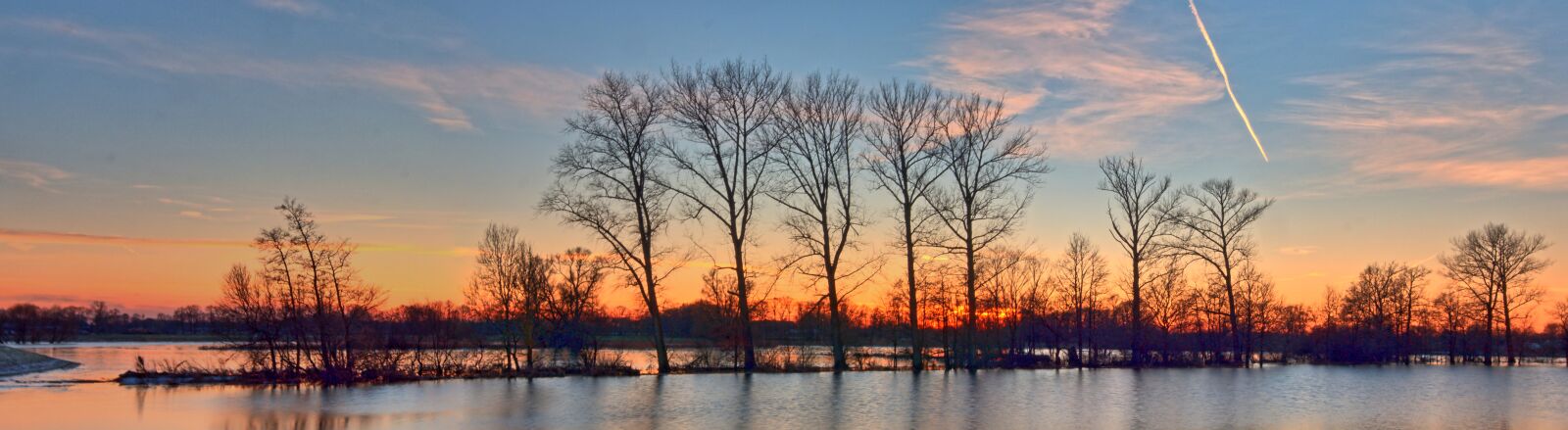 Olympus OM-D E-M5 sample photo. Mecklenburg, interference, high water photography