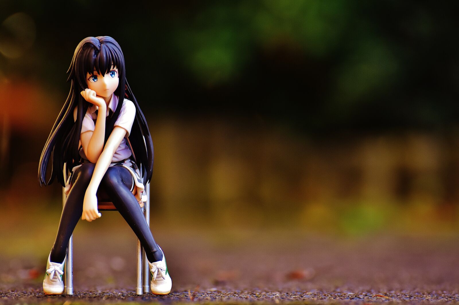 Nikon D7200 sample photo. Girl, sad, chair photography