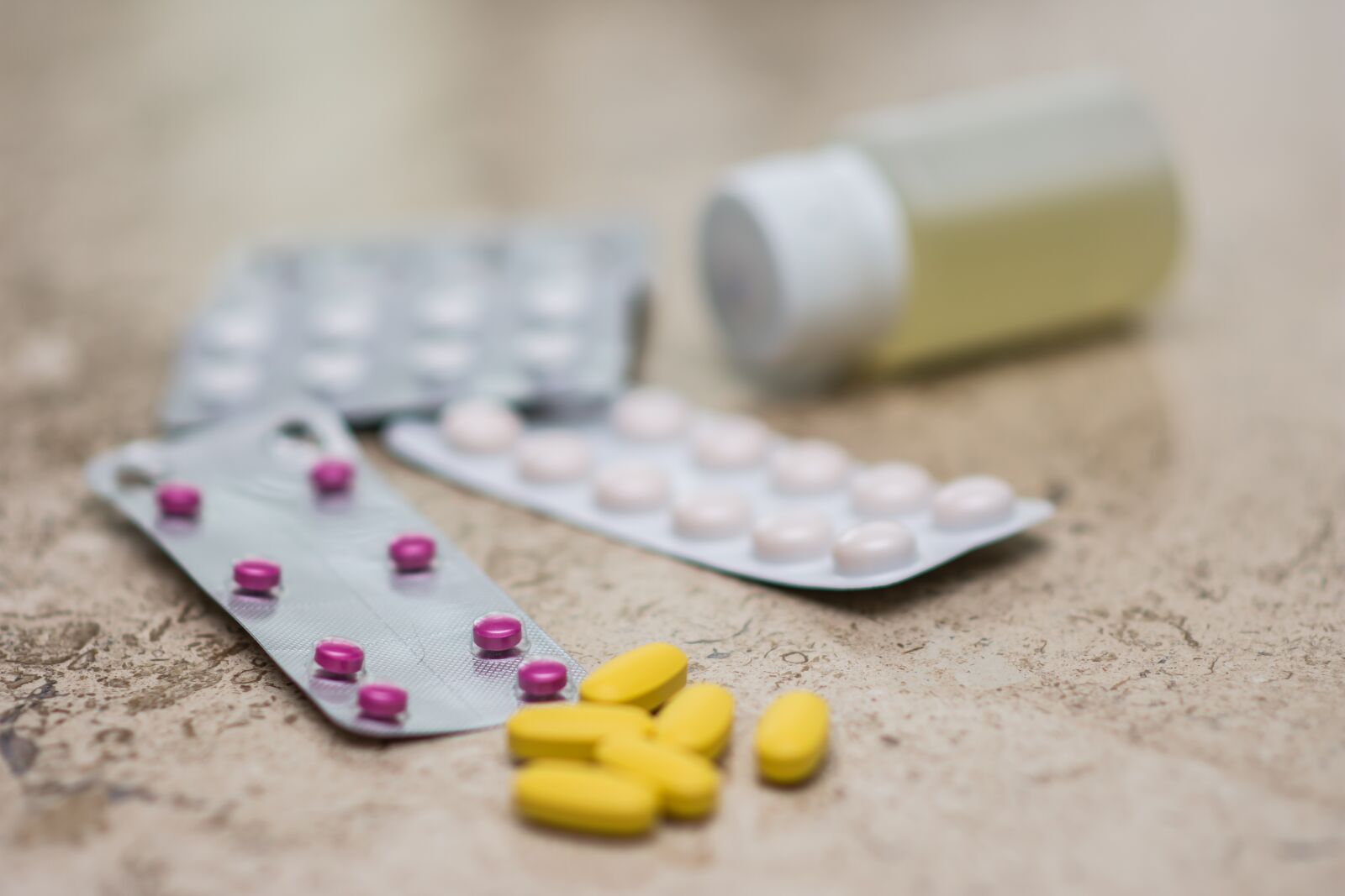 Nikon D7200 sample photo. Pill, drug, addiction photography