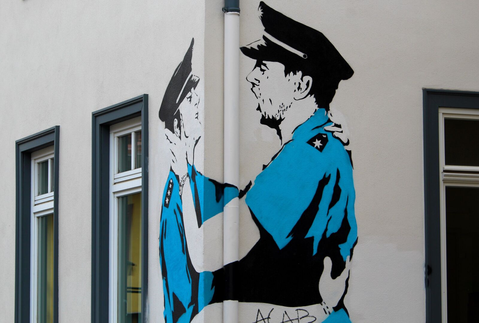 Canon EF-S 55-250mm F4-5.6 IS STM sample photo. Street art, graffiti, thuringia photography