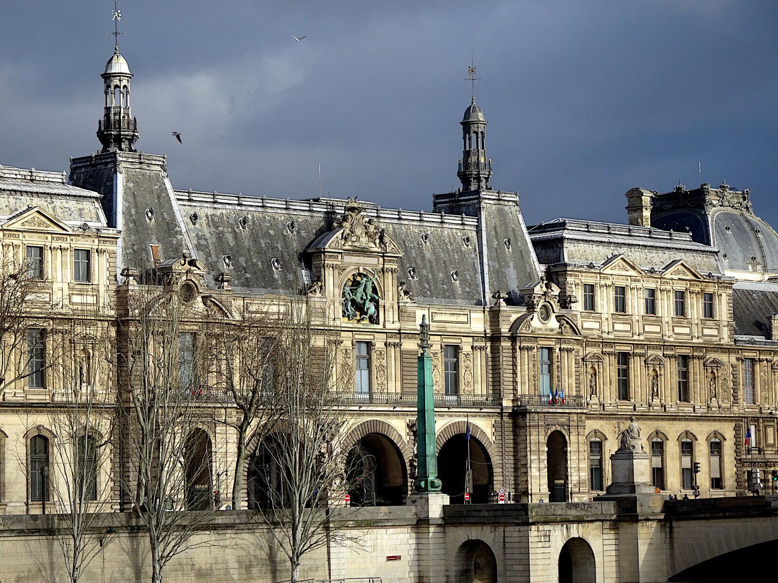 Sony Cyber-shot DSC-HX90V sample photo. Louvre museum, paris, france photography