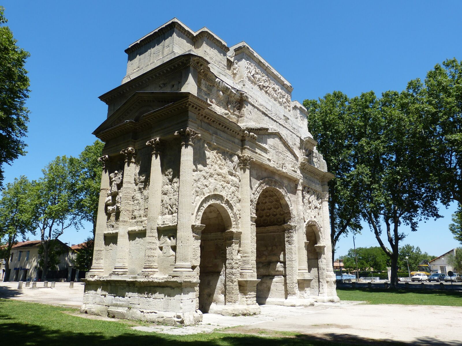 Panasonic Lumix DMC-FZ150 sample photo. Arch, portal, arc de photography