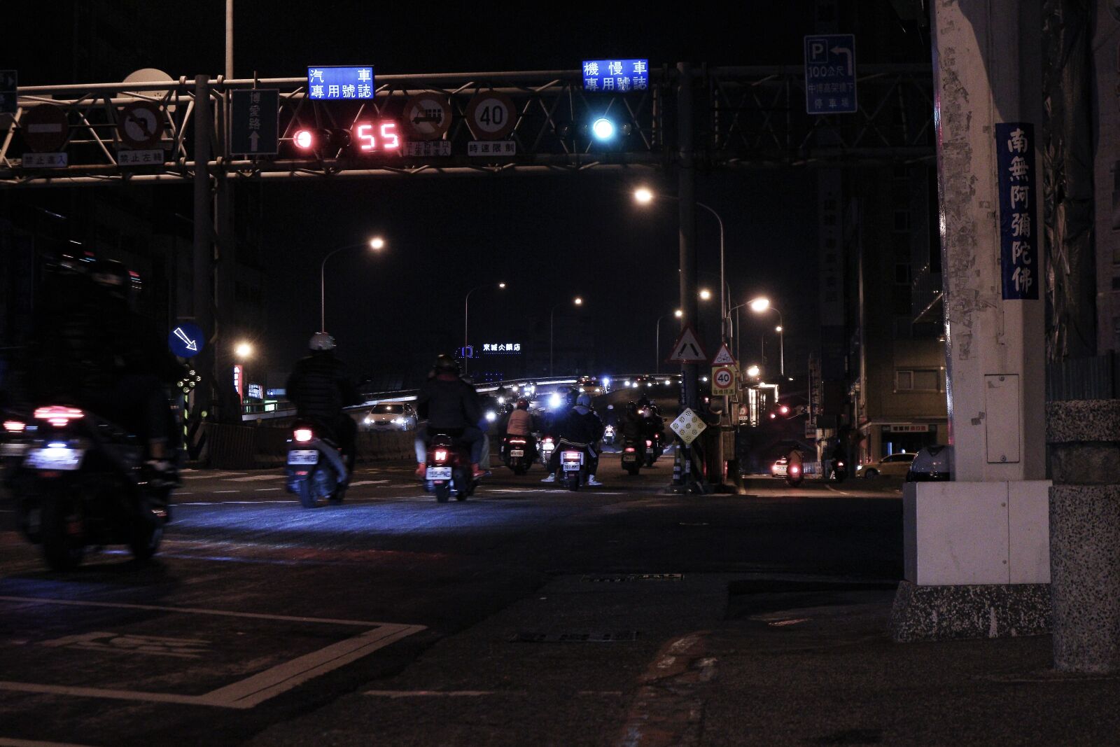 Canon EOS M sample photo