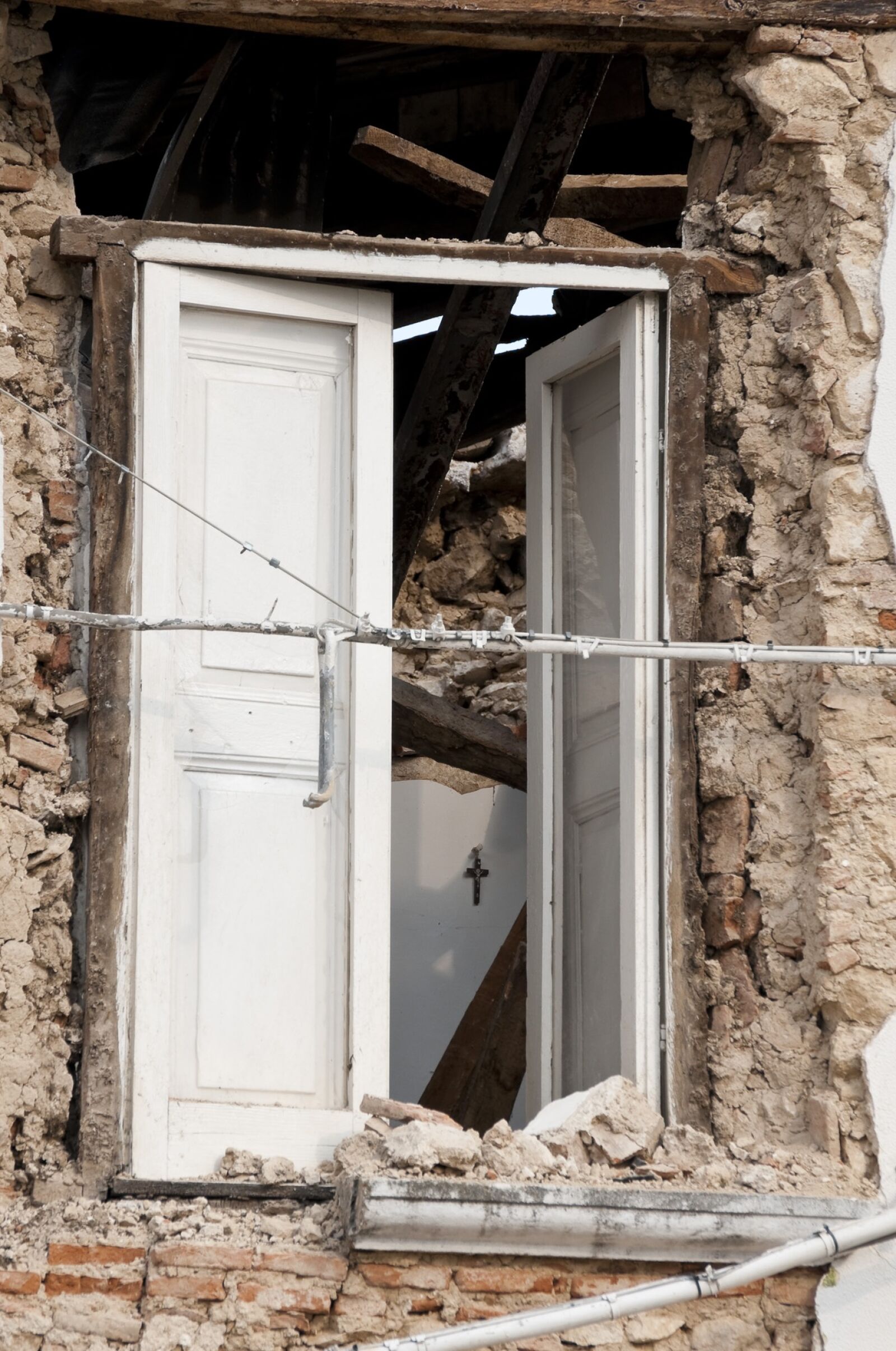 Nikon D300 sample photo. Earthquake, rubble, collapse photography