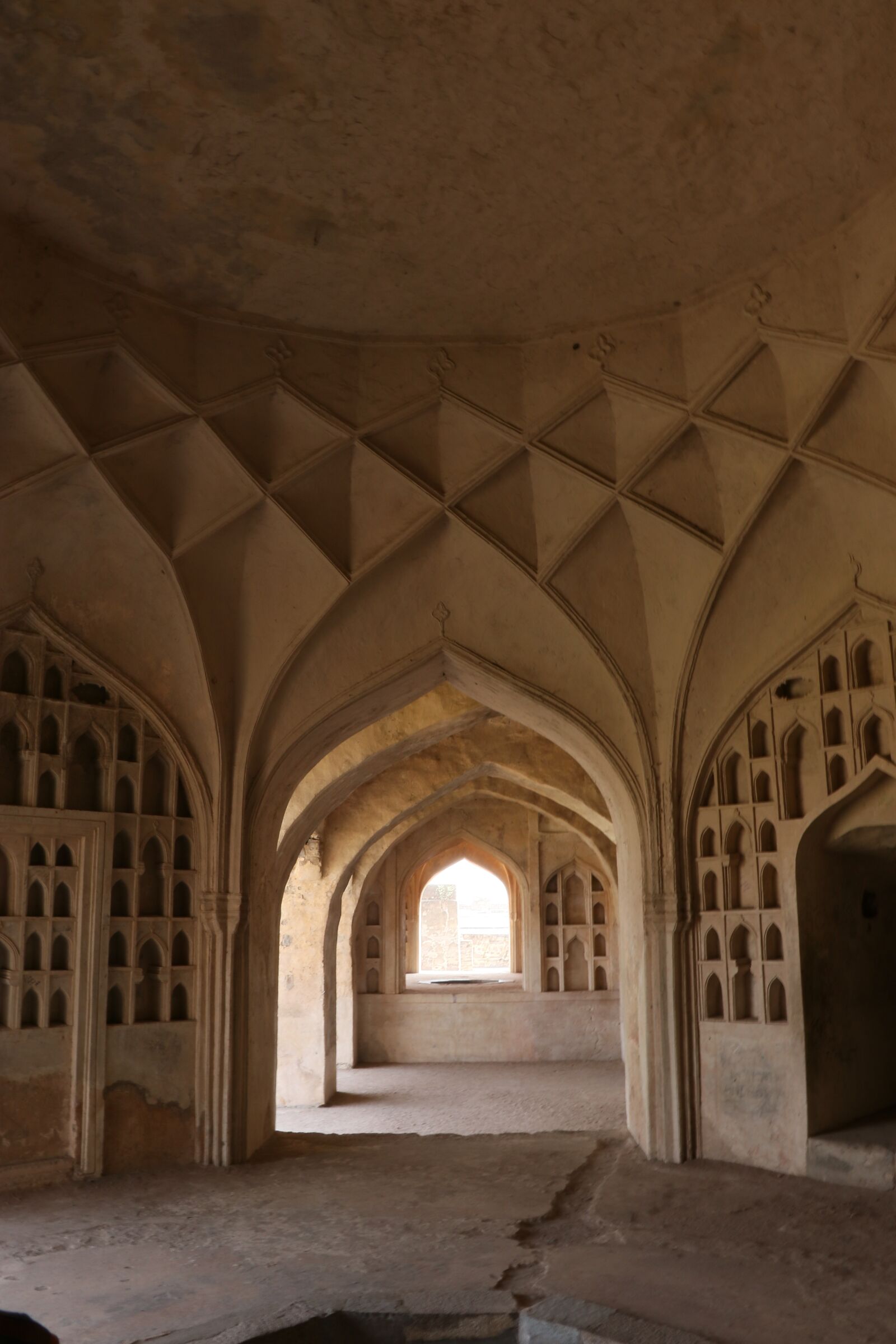 Canon EF-S 18-135mm F3.5-5.6 IS USM sample photo. Golconda fort, architecture, hyderabad photography