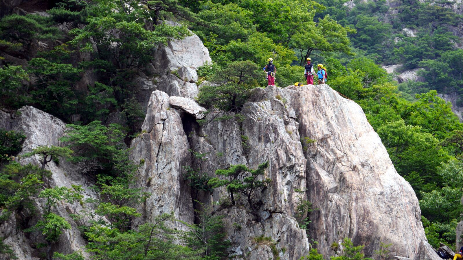 Panasonic Lumix DMC-GH3 sample photo. Daedunsan, daedunsan cable car photography