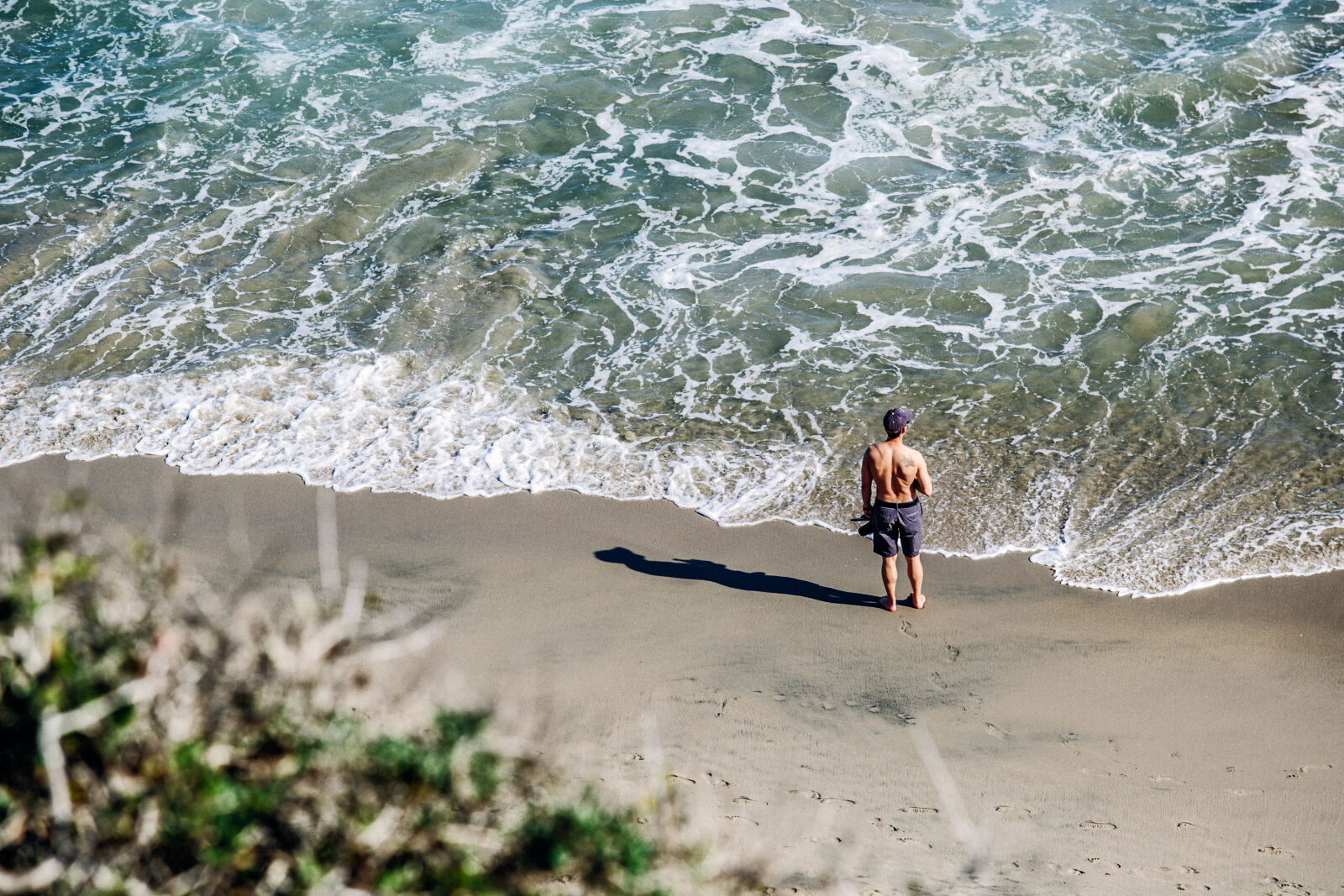 Canon EF 70-200mm F2.8L USM sample photo. Man, beach, water, ocean photography