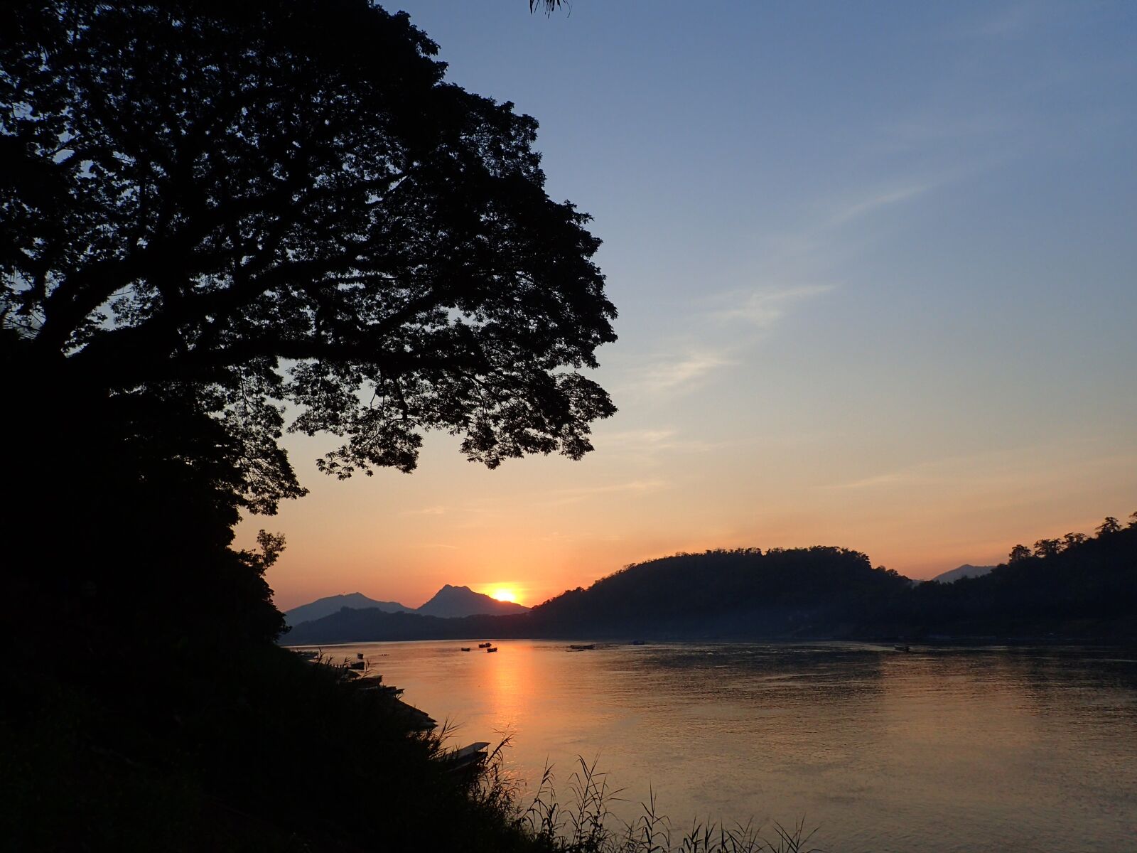 Olympus TG-4 sample photo. Luang prabang, the mekong photography