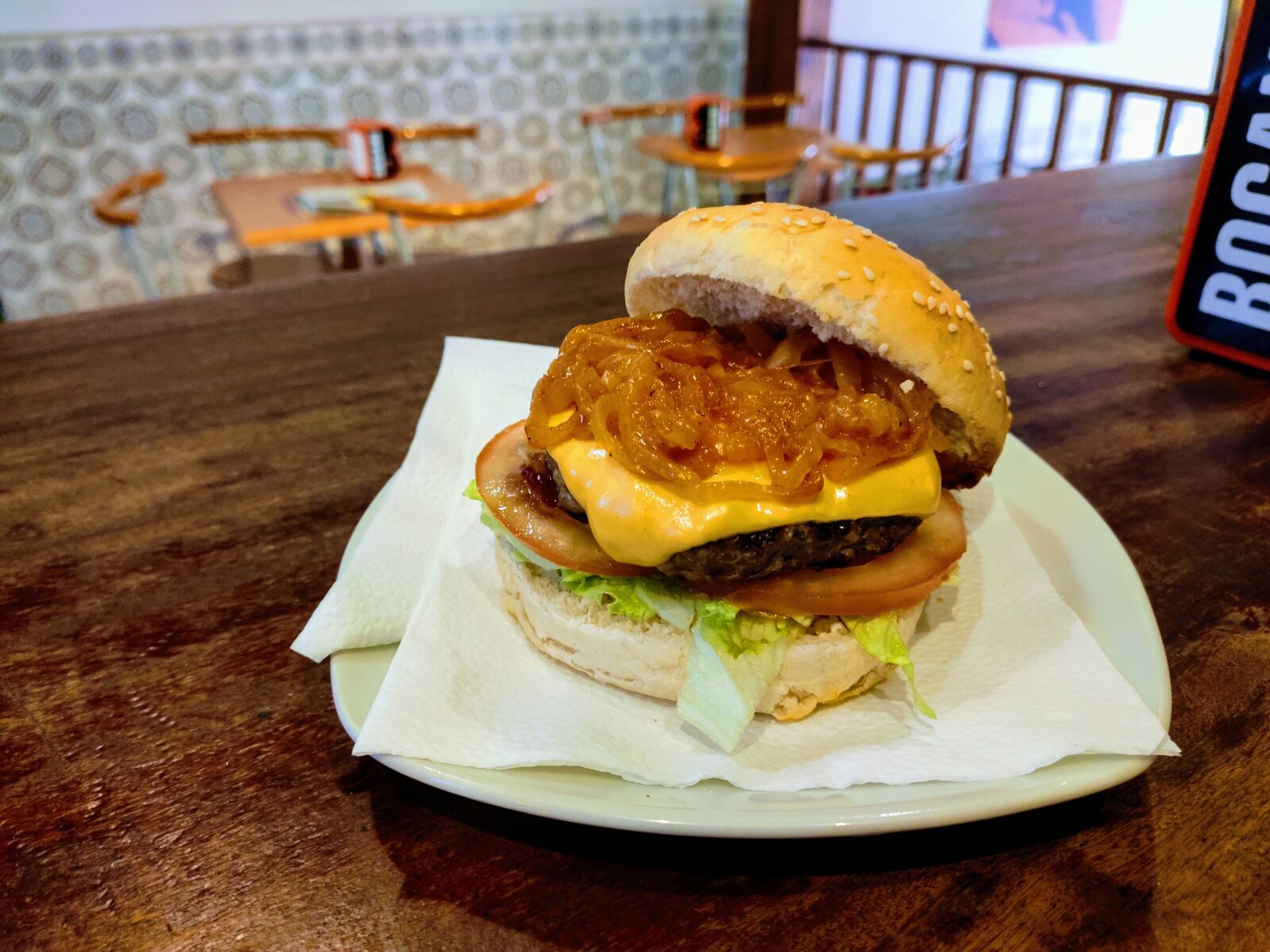 Xiaomi Redmi K20 sample photo. Burger, cheese burguer, fast photography