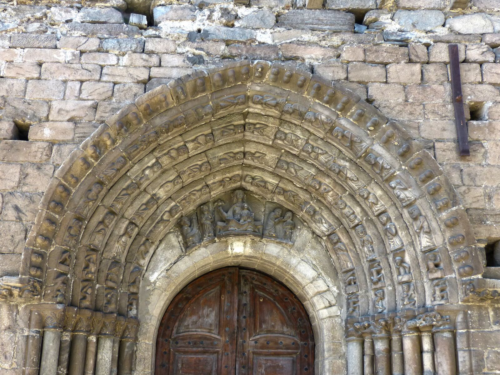 Panasonic DMC-FZ62 sample photo. Church, portalada, eardrum photography