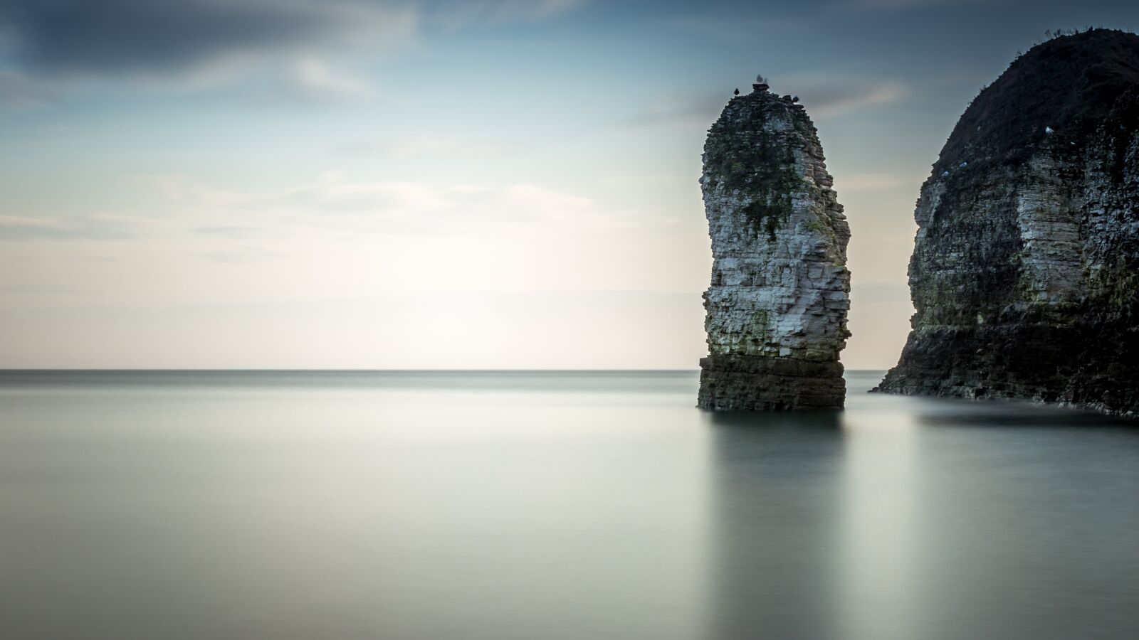 Nikon D7100 sample photo. Chalk stack, seascape, cliffs photography