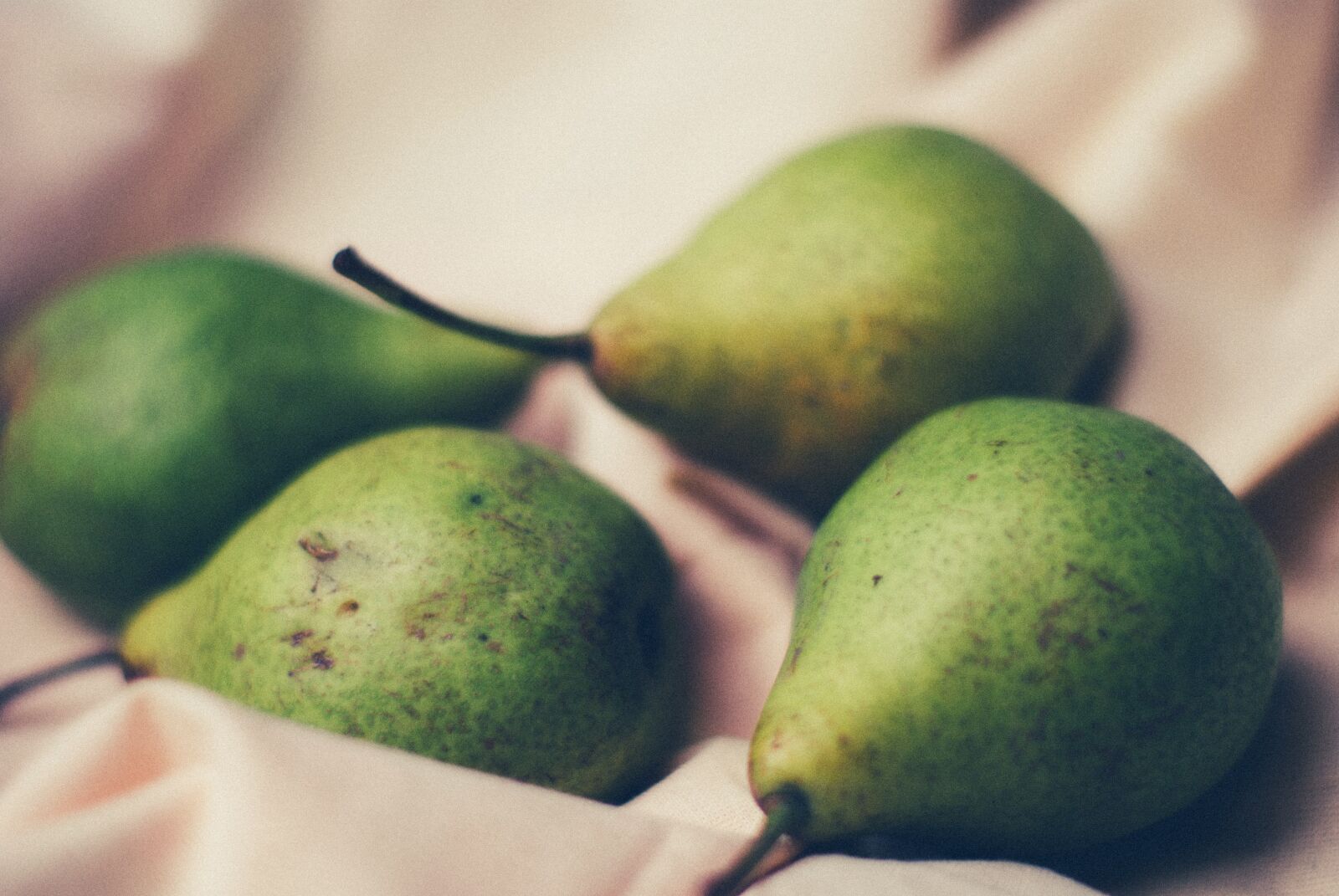 Nikon D60 sample photo. Green, pears, fruits photography
