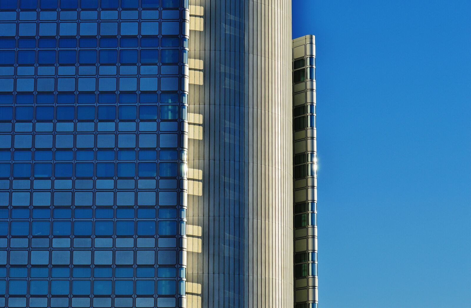Nikon D3200 sample photo. Skyscraper, building, modern photography